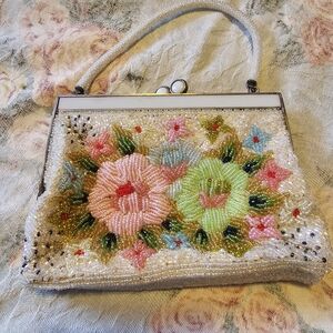 Floral Beaded Clutch with Multicolor Design